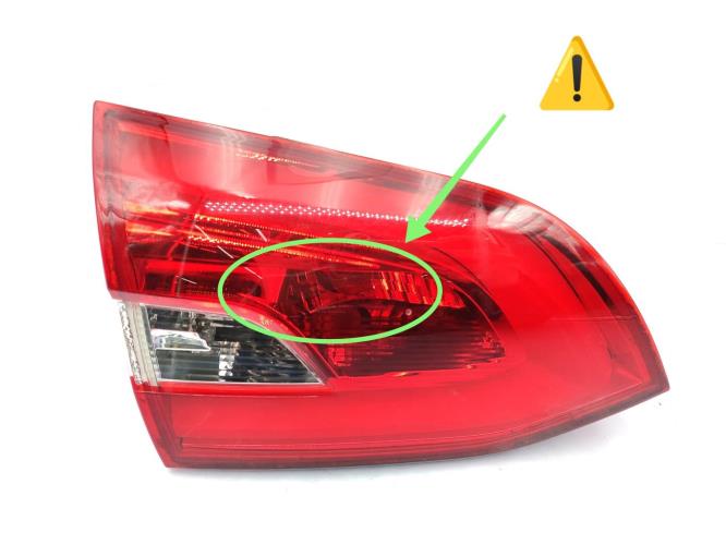 Feu arriere secondaire gauche (feux) PEUGEOT 308 2 SW PHASE 1 BREAK Essence