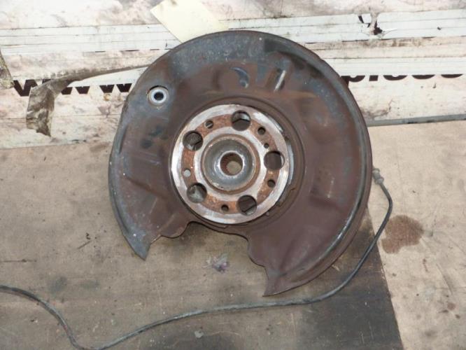 Fusee arriere gauche MERCEDES CLASSE C 203 PHASE 2 Diesel