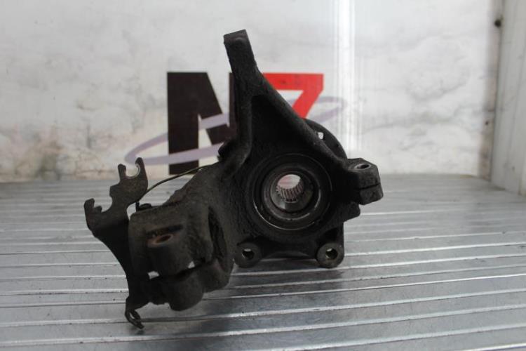 Fusee avant droit CITROEN BERLINGO 1 PHASE 1 Diesel