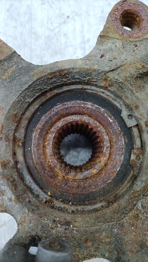 Fusee avant droit FORD MONDEO 1 PHASE 2 BREAK Diesel