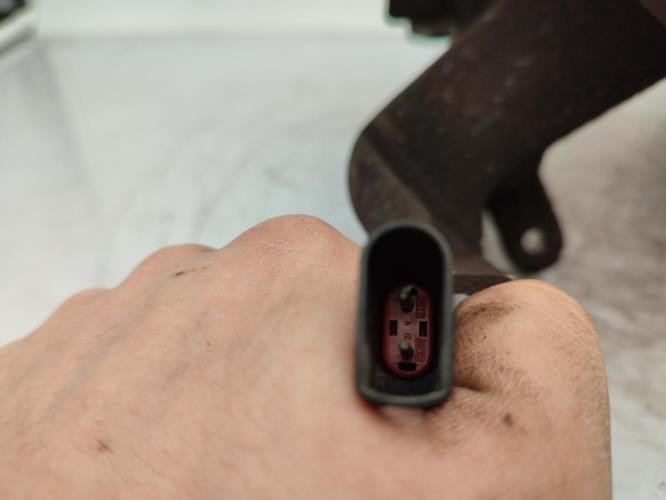 Fusee avant droit FORD FOCUS 1 Essence