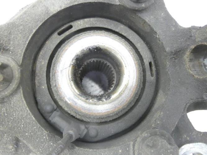 Fusee avant droit OPEL ASTRA H PHASE 1 Essence