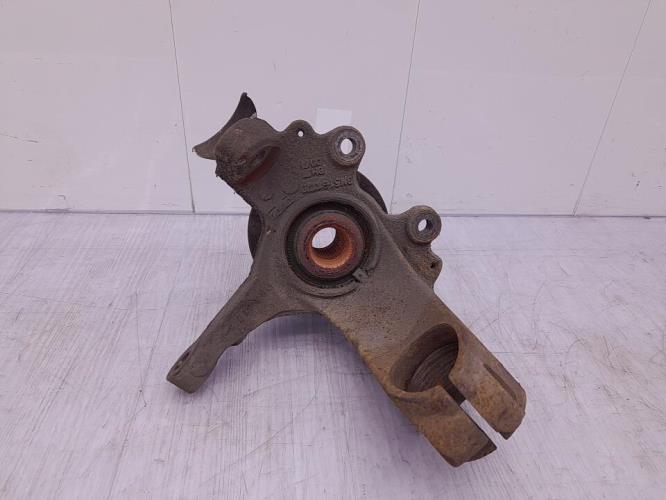 Fusee avant droit FORD C-MAX 1 PHASE 2 Diesel