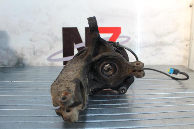 Fusee avant droit CITROEN C3 1 PHASE 1 Diesel