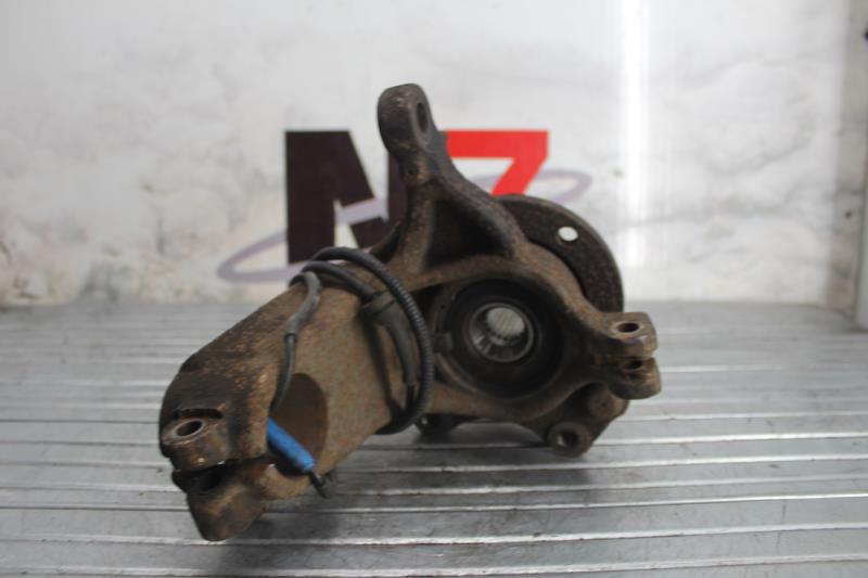 Fusee avant droit PEUGEOT 1007 Essence