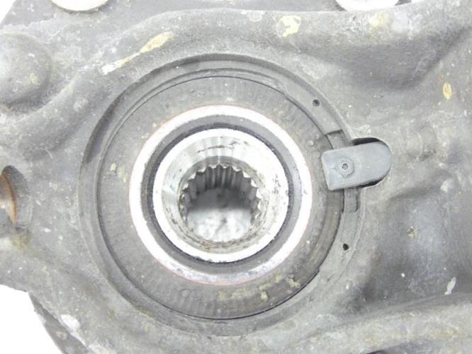 Fusee avant droit PEUGEOT 207 PHASE 1 Diesel