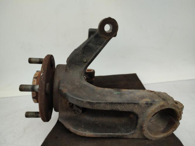 Fusee avant droit FORD MONDEO 2 Diesel