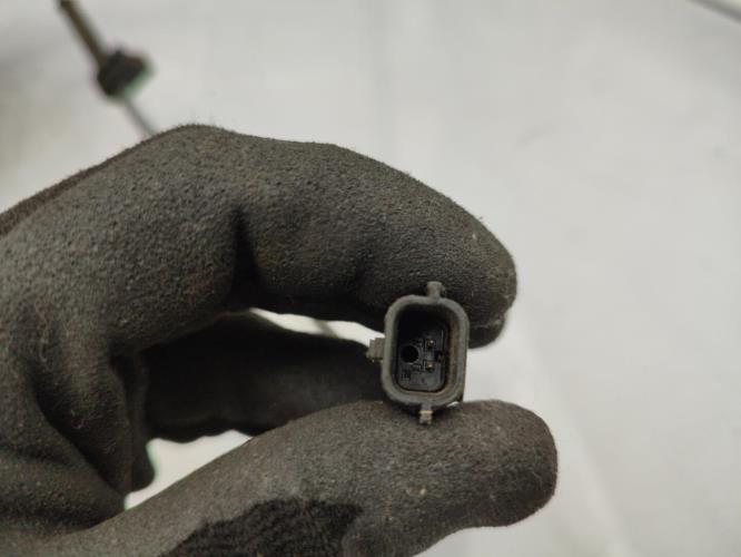 Fusee avant droit FORD FIESTA 6 PHASE 1 Essence