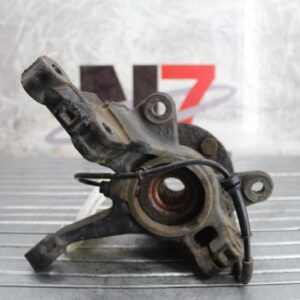 Fusee avant droit FORD FIESTA 6 PHASE 1 Diesel