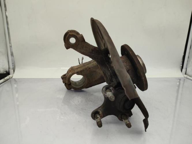 Fusee avant droit AUDI A3 2 PHASE 1 Diesel