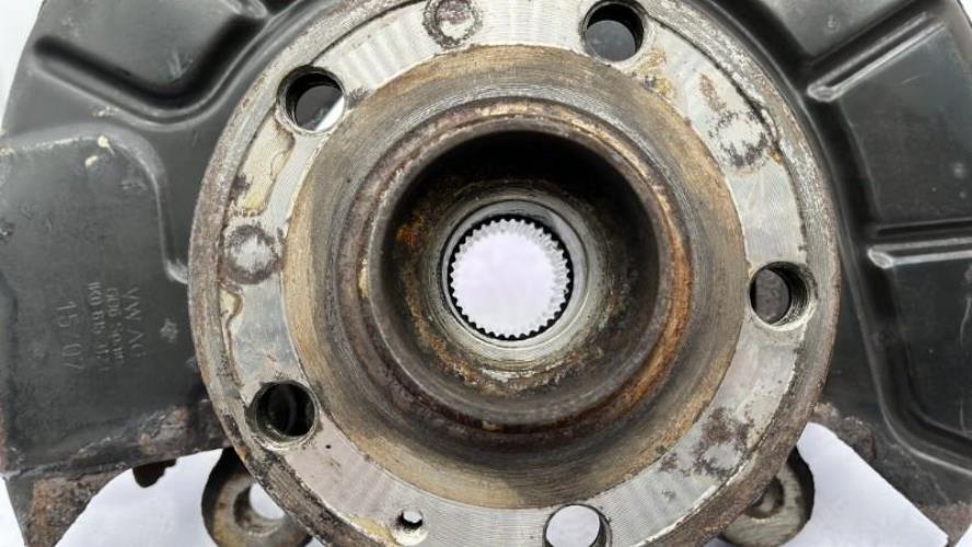 Fusee avant droit VOLKSWAGEN CADDY 3 PHASE 1 Diesel