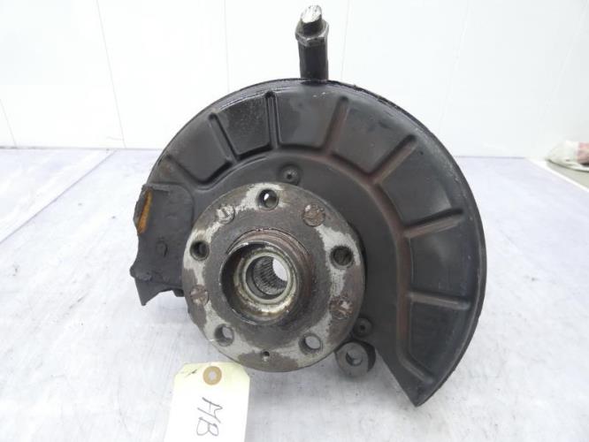 Fusee avant droit VOLKSWAGEN JETTA 3 Diesel