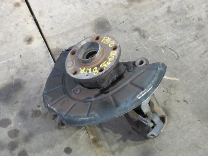 Fusee avant droit VOLKSWAGEN TOURAN 1 PHASE 1 Diesel