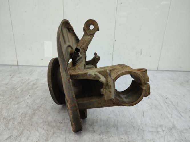 Fusee avant droit VOLKSWAGEN TOURAN 1 PHASE 1 Diesel