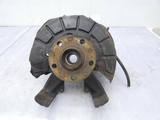 Fusee avant droit VOLKSWAGEN GOLF 5 Diesel