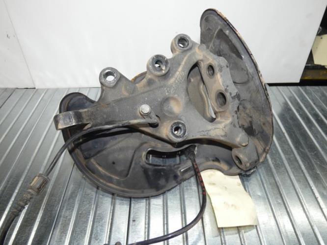 Fusee avant droit MERCEDES CLASSE CLK 209 CABRIOLET Essence