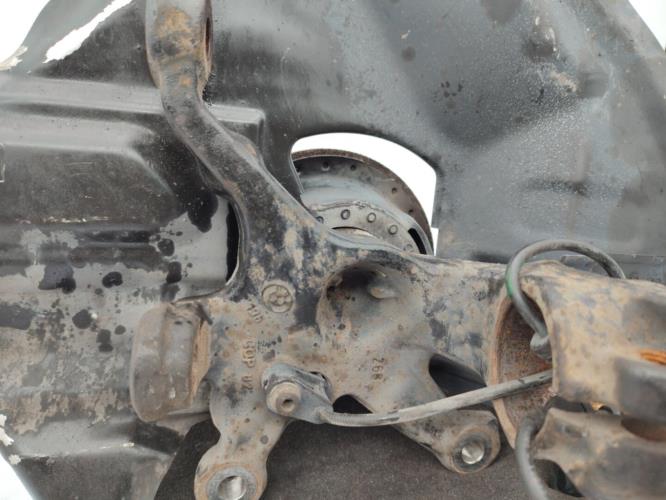 Fusee avant droit BMW SERIE 3 E46 PHASE 2 Diesel