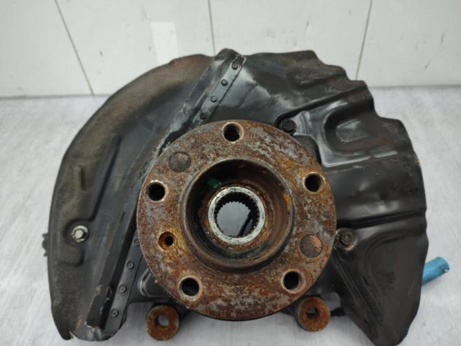 Fusee avant droit BMW X5 E53 Diesel