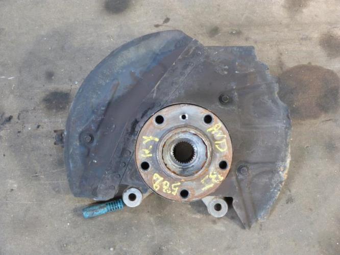 Fusee avant droit BMW X5 E53 Diesel