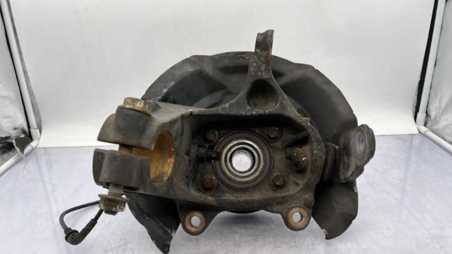 Fusee avant droit MINI MINI 2 R56 PHASE 1 Essence