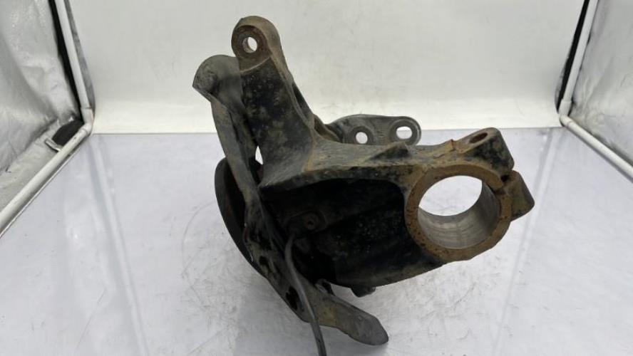 Fusee avant droit MINI MINI 2 R56 PHASE 1 Essence