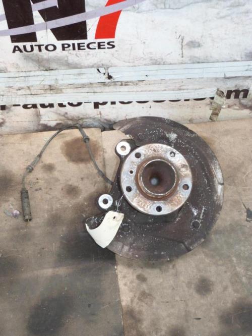 Fusee avant droit BMW SERIE 1 E87 PHASE 1 Diesel
