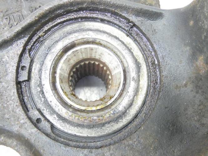 Fusee avant droit PEUGEOT 406 PHASE 1 Diesel