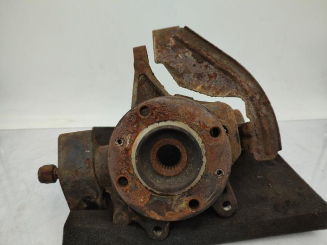 Fusee avant droit PEUGEOT 406 PHASE 1 Diesel