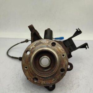 Fusee avant droit PEUGEOT 206+ Diesel