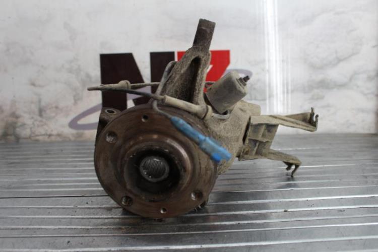 Fusee avant droit PEUGEOT 206 PHASE 1 Essence