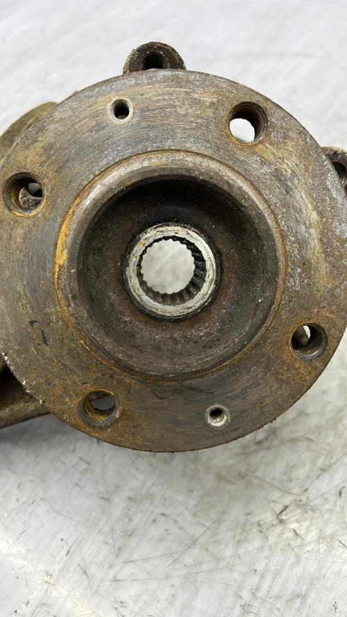 Fusee avant droit PEUGEOT 206 PHASE 1 Diesel