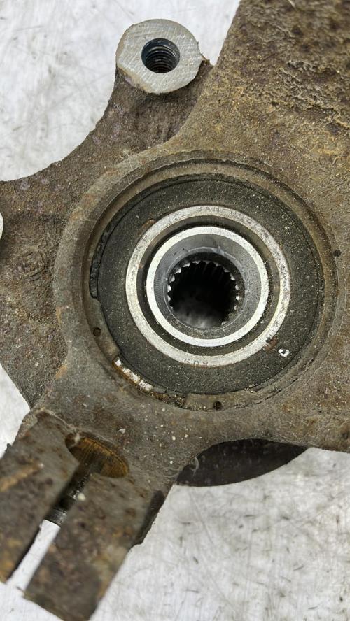 Fusee avant droit PEUGEOT 206 PHASE 1 Essence
