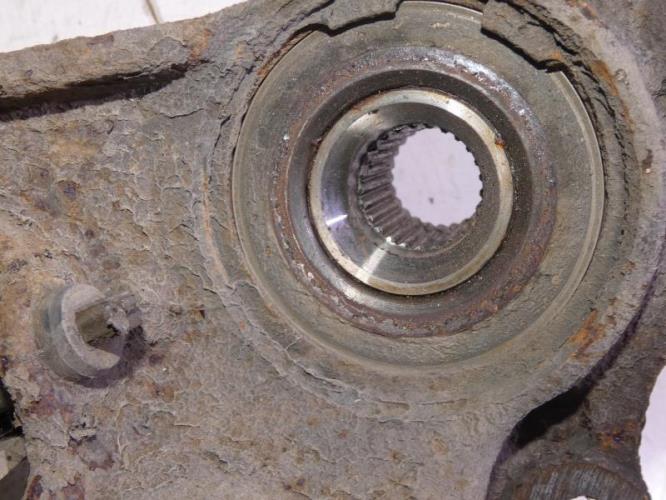 Fusee avant droit PEUGEOT 206 PHASE 1 BREAK Diesel