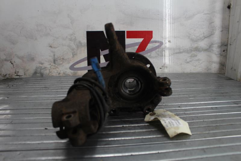 Fusee avant droit PEUGEOT 207 PHASE 1 Diesel