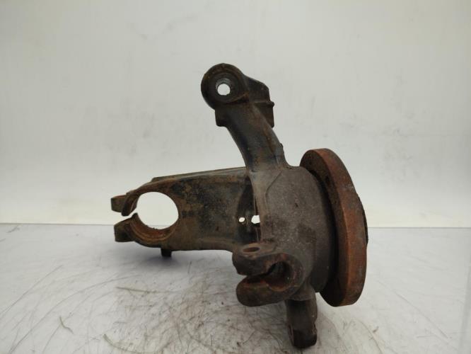 Fusee avant droit PEUGEOT 208 1 PHASE 2 Diesel