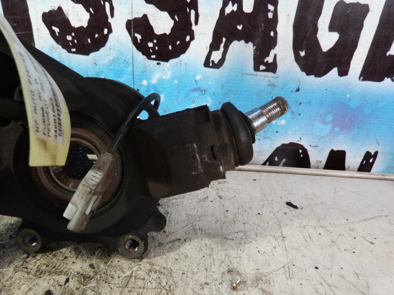 Fusee avant droit PEUGEOT 307 PHASE 1 Diesel