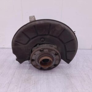 Fusee avant droit VOLKSWAGEN PASSAT 5 Diesel