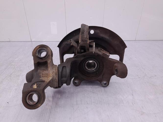 Fusee avant droit NISSAN PRIMERA 3 BREAK Diesel