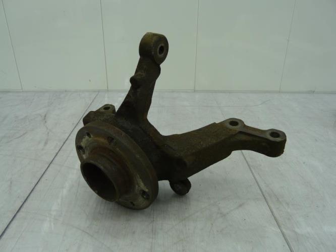 Fusee avant droit NISSAN MICRA 3 PHASE 1 Essence