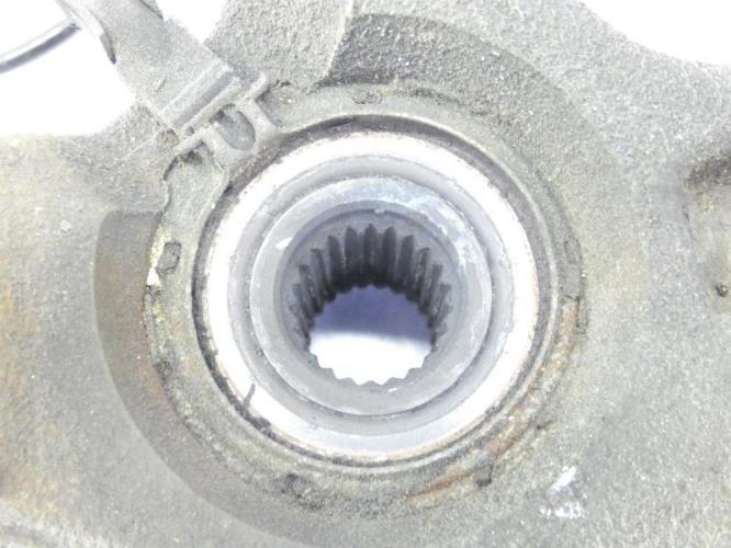 Fusee avant droit NISSAN MICRA 3 PHASE 2 CABRIOLET Essence