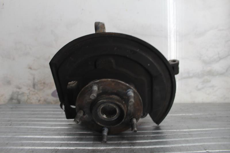 Fusee avant droit NISSAN QASHQAI 1 PHASE 2 Diesel