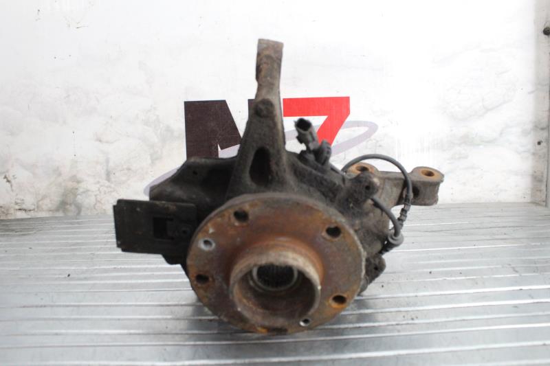 Fusee avant droit RENAULT MEGANE 3 PHASE 1 Diesel