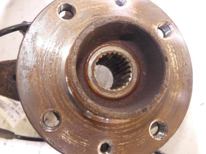 Fusee avant droit DACIA SANDERO 2 PHASE 1 Diesel