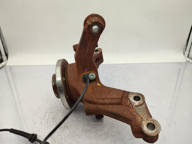 Fusee avant droit DACIA SANDERO 3 Essence/Hybride