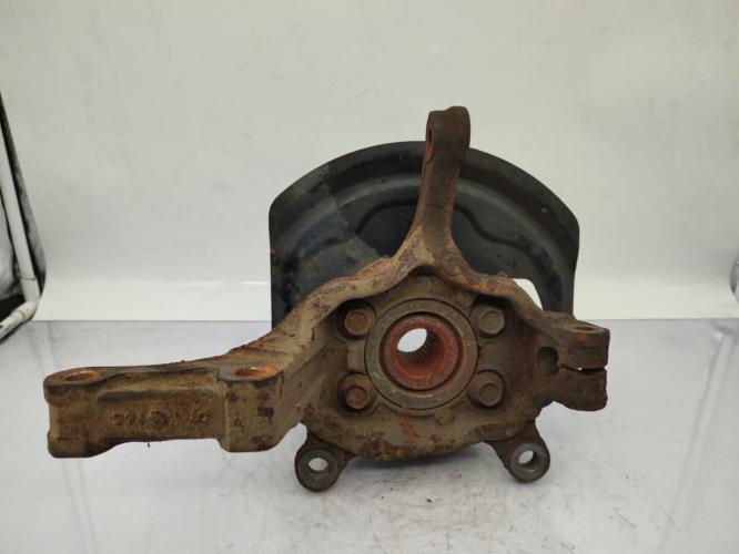 Fusee avant droit NISSAN X-TRAIL 2 PHASE 1 Diesel