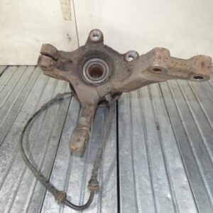 Fusee avant droit DACIA SANDERO 1 Diesel