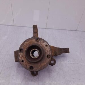 Fusee avant droit DACIA SANDERO 1 Diesel