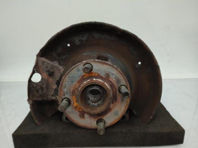 Fusee avant droit TOYOTA YARIS 1 PHASE 1 Essence