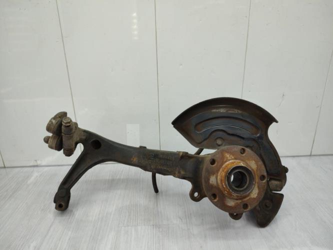 Fusee avant droit AUDI A6 2 AVANT PHASE 1 BREAK Diesel