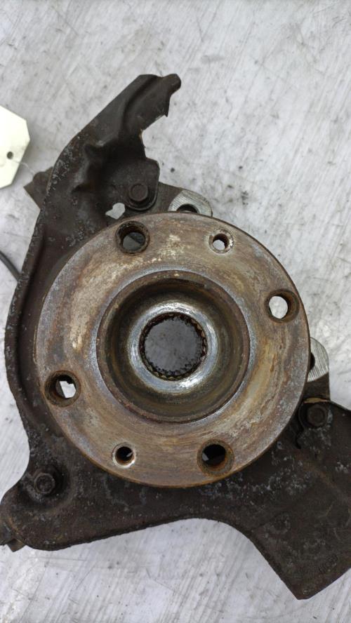 Fusee avant droit FIAT STILO BREAK Diesel